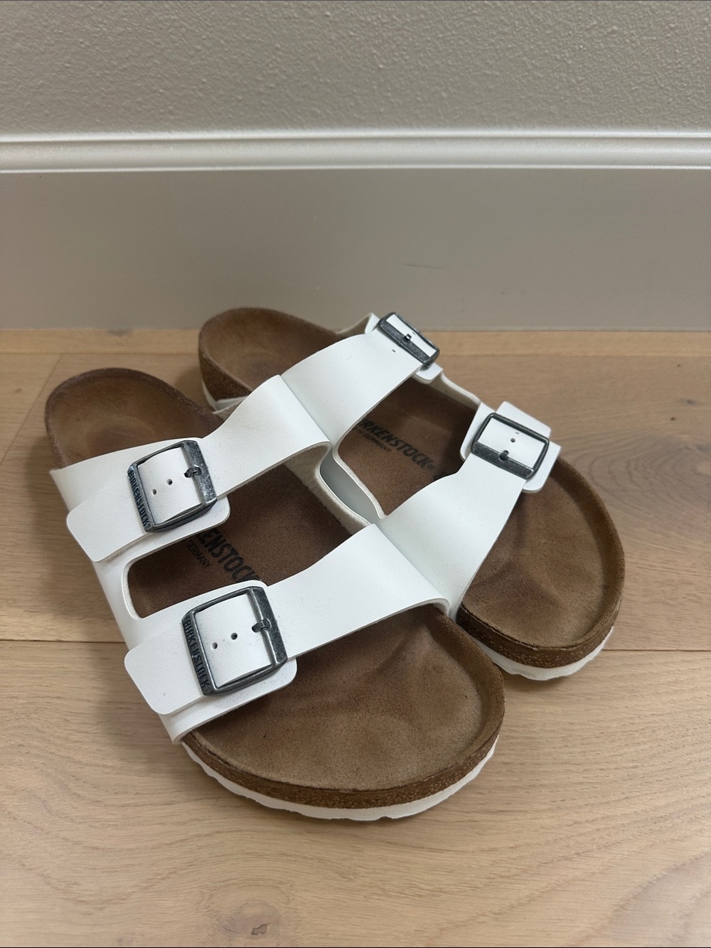 Birkenstock White Double-Strap Kids Sandals with Silver Buckles Mens size 45